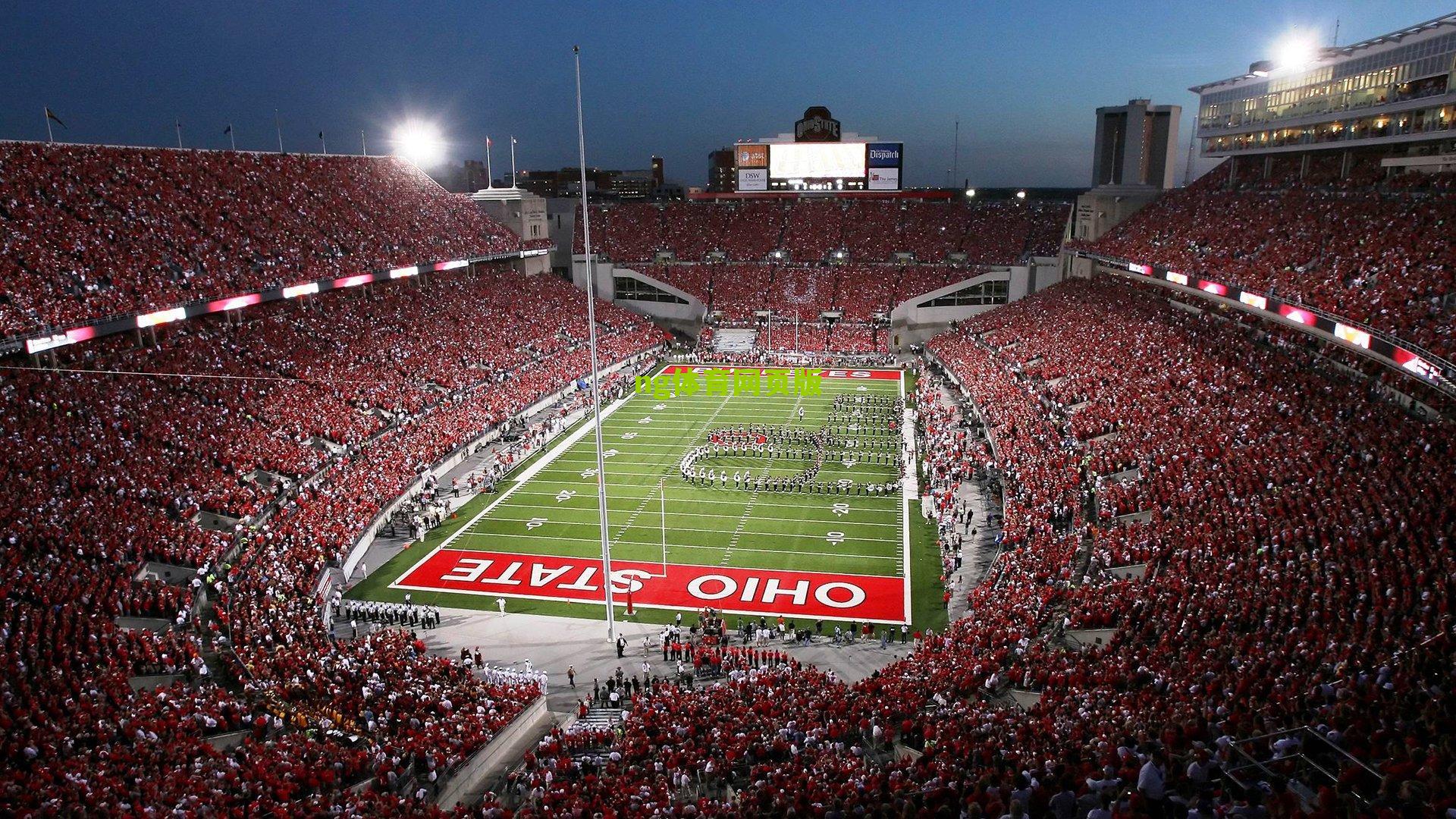 杰伦-约翰逊鬼魅反跑撕裂防线 惊天战斧劈扣点燃主场